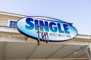 Single Fin Bistro Bar & Grille